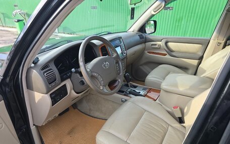 Toyota Land Cruiser 100 рестайлинг 2, 2006 год, 2 250 000 рублей, 15 фотография