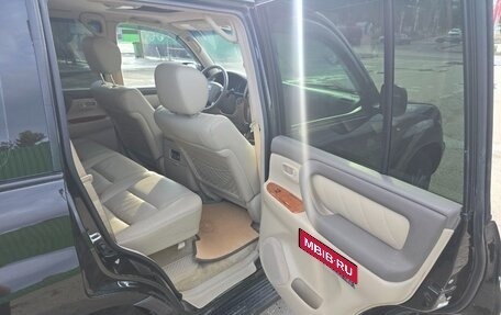 Toyota Land Cruiser 100 рестайлинг 2, 2006 год, 2 250 000 рублей, 22 фотография