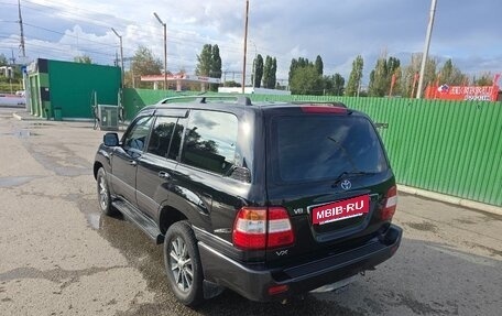 Toyota Land Cruiser 100 рестайлинг 2, 2006 год, 2 250 000 рублей, 33 фотография