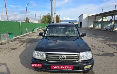 Toyota Land Cruiser 100 рестайлинг 2, 2006 год, 2 250 000 рублей, 28 фотография