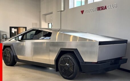Tesla Cybertruck, 2024 год, 27 500 000 рублей, 5 фотография