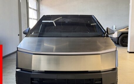 Tesla Cybertruck, 2024 год, 27 500 000 рублей, 7 фотография