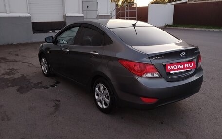 Hyundai Solaris II рестайлинг, 2012 год, 630 000 рублей, 5 фотография