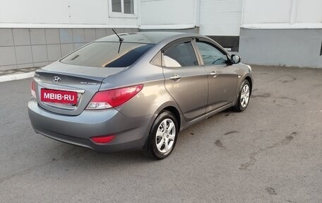 Hyundai Solaris II рестайлинг, 2012 год, 630 000 рублей, 4 фотография