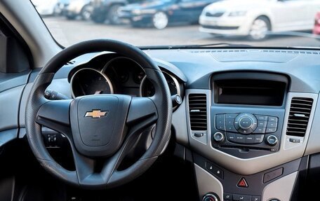 Chevrolet Cruze II, 2012 год, 645 000 рублей, 7 фотография
