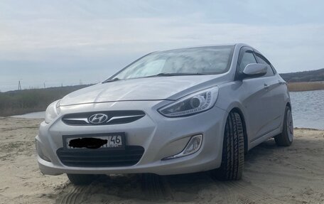 Hyundai Solaris II рестайлинг, 2014 год, 990 000 рублей, 3 фотография