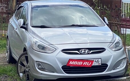 Hyundai Solaris II рестайлинг, 2014 год, 990 000 рублей, 6 фотография