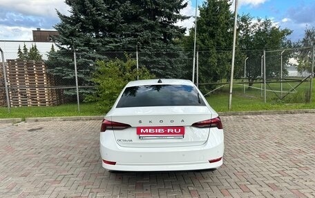 Skoda Octavia IV, 2021 год, 2 300 000 рублей, 4 фотография