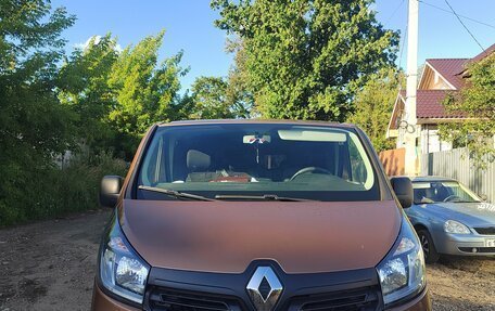 Renault Trafic, 2017 год, 2 350 000 рублей, 5 фотография