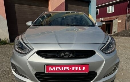 Hyundai Solaris II рестайлинг, 2014 год, 810 000 рублей, 2 фотография