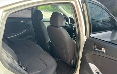 Hyundai Solaris II рестайлинг, 2014 год, 810 000 рублей, 26 фотография
