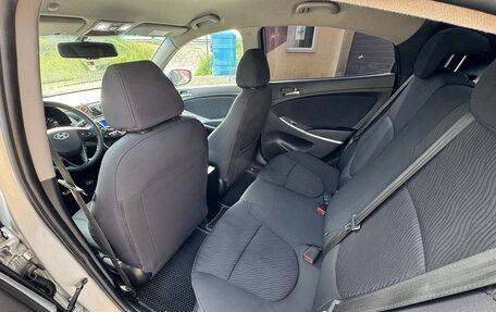 Hyundai Solaris II рестайлинг, 2014 год, 810 000 рублей, 24 фотография