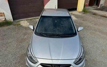 Hyundai Solaris II рестайлинг, 2014 год, 810 000 рублей, 38 фотография