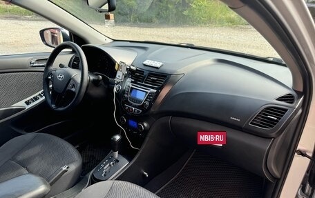 Hyundai Solaris II рестайлинг, 2014 год, 810 000 рублей, 33 фотография