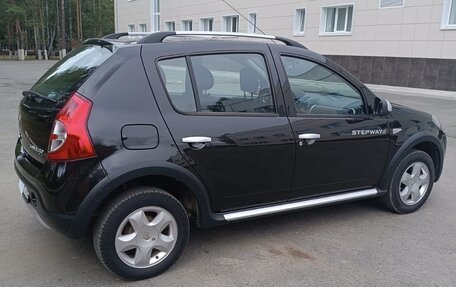 Renault Sandero II рестайлинг, 2014 год, 900 000 рублей, 4 фотография