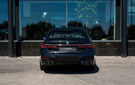 BMW 7 серия, 2019 год, 6 800 000 рублей, 6 фотография