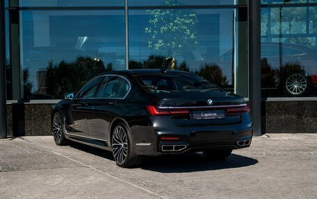 BMW 7 серия, 2019 год, 6 800 000 рублей, 4 фотография
