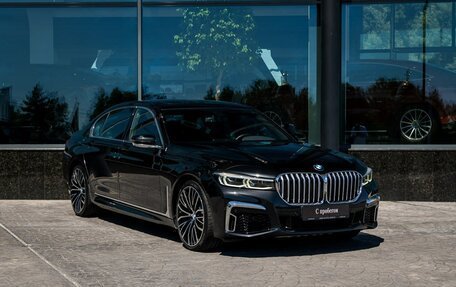 BMW 7 серия, 2019 год, 6 800 000 рублей, 3 фотография