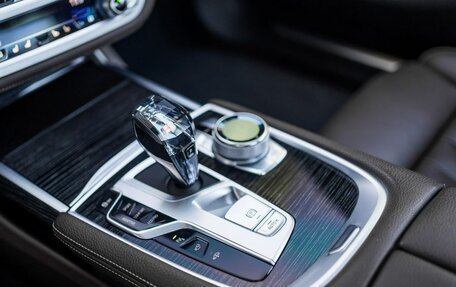 BMW 7 серия, 2019 год, 6 800 000 рублей, 20 фотография