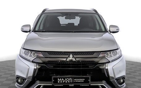 Mitsubishi Outlander III рестайлинг 3, 2021 год, 2 045 000 рублей, 2 фотография