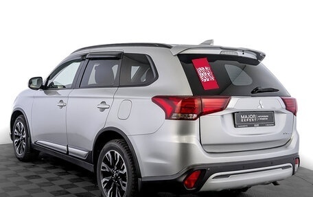 Mitsubishi Outlander III рестайлинг 3, 2021 год, 2 045 000 рублей, 7 фотография