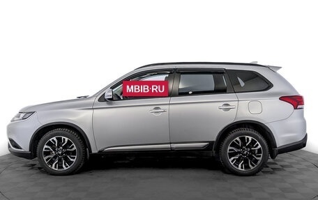 Mitsubishi Outlander III рестайлинг 3, 2021 год, 2 045 000 рублей, 8 фотография