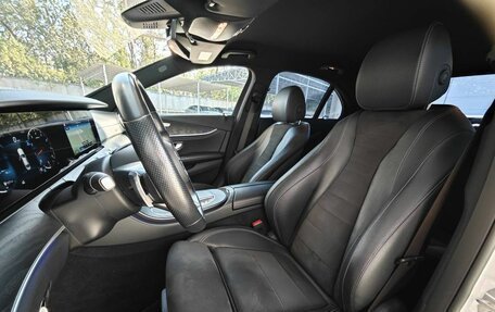 Mercedes-Benz E-Класс, 2021 год, 4 200 000 рублей, 14 фотография