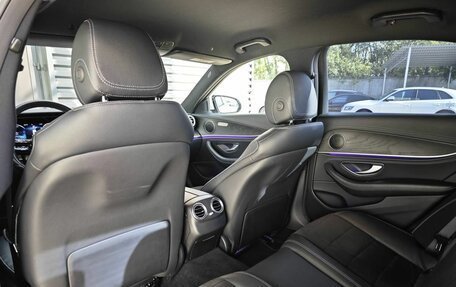 Mercedes-Benz E-Класс, 2021 год, 4 200 000 рублей, 17 фотография