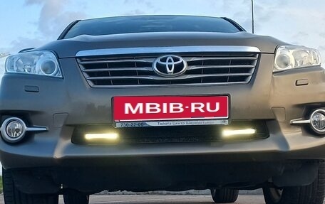 Toyota RAV4, 2011 год, 1 530 000 рублей, 2 фотография