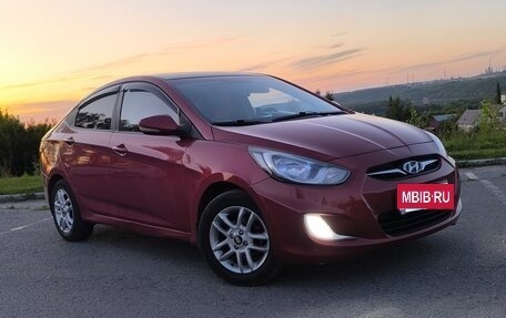Hyundai Solaris II рестайлинг, 2012 год, 669 000 рублей, 9 фотография
