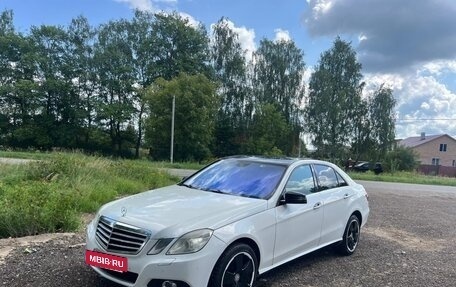 Mercedes-Benz E-Класс, 2013 год, 1 300 000 рублей, 2 фотография