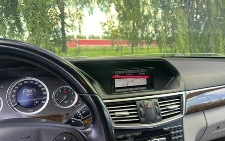 Mercedes-Benz E-Класс, 2013 год, 1 300 000 рублей, 10 фотография