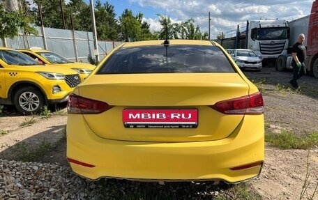 Hyundai Solaris II рестайлинг, 2018 год, 830 300 рублей, 3 фотография