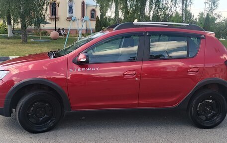 Renault Sandero II рестайлинг, 2015 год, 945 000 рублей, 2 фотография