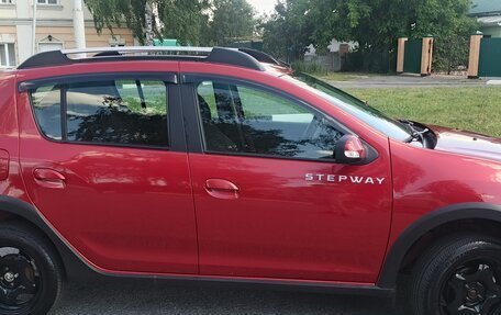 Renault Sandero II рестайлинг, 2015 год, 945 000 рублей, 3 фотография