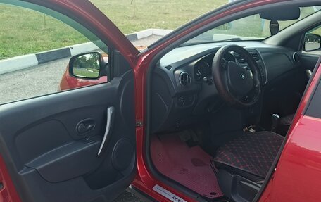 Renault Sandero II рестайлинг, 2015 год, 945 000 рублей, 8 фотография