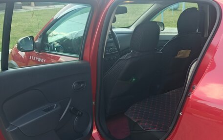 Renault Sandero II рестайлинг, 2015 год, 945 000 рублей, 10 фотография
