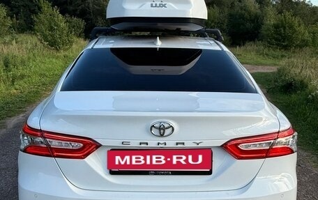 Toyota Camry, 2019 год, 2 150 000 рублей, 15 фотография