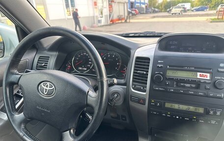 Toyota Land Cruiser Prado 120 рестайлинг, 2005 год, 1 255 000 рублей, 23 фотография