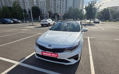 KIA Optima IV, 2019 год, 2 100 000 рублей, 3 фотография