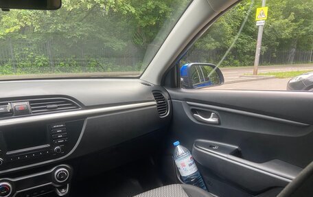 KIA Rio IV, 2017 год, 1 390 000 рублей, 15 фотография