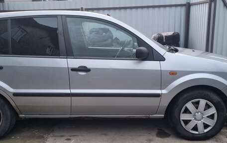 Ford Fusion I, 2005 год, 270 000 рублей, 3 фотография