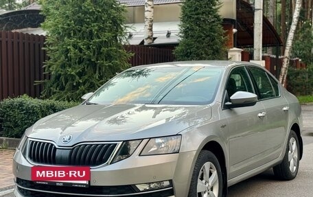 Skoda Octavia, 2018 год, 1 850 000 рублей, 10 фотография