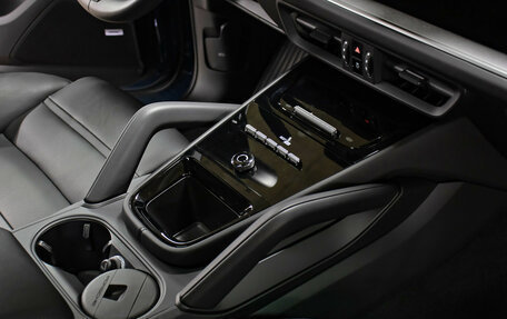 Porsche Cayenne III, 2023 год, 14 998 000 рублей, 20 фотография