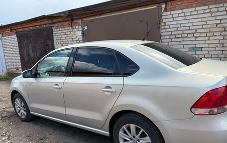 Volkswagen Polo VI (EU Market), 2011 год, 870 000 рублей, 3 фотография