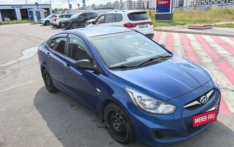 Hyundai Solaris II рестайлинг, 2012 год, 560 000 рублей, 2 фотография