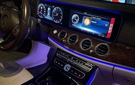 Mercedes-Benz E-Класс, 2017 год, 3 680 000 рублей, 10 фотография