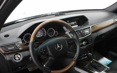 Mercedes-Benz E-Класс, 2011 год, 1 175 000 рублей, 17 фотография