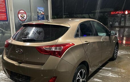 Hyundai i30 II рестайлинг, 2013 год, 650 000 рублей, 4 фотография