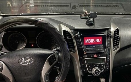 Hyundai i30 II рестайлинг, 2013 год, 650 000 рублей, 6 фотография